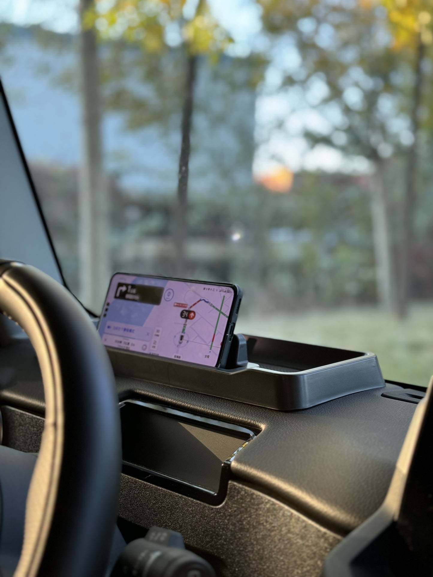 INEOS GRENADIER PHONE HOLDER AND SPACE COVER