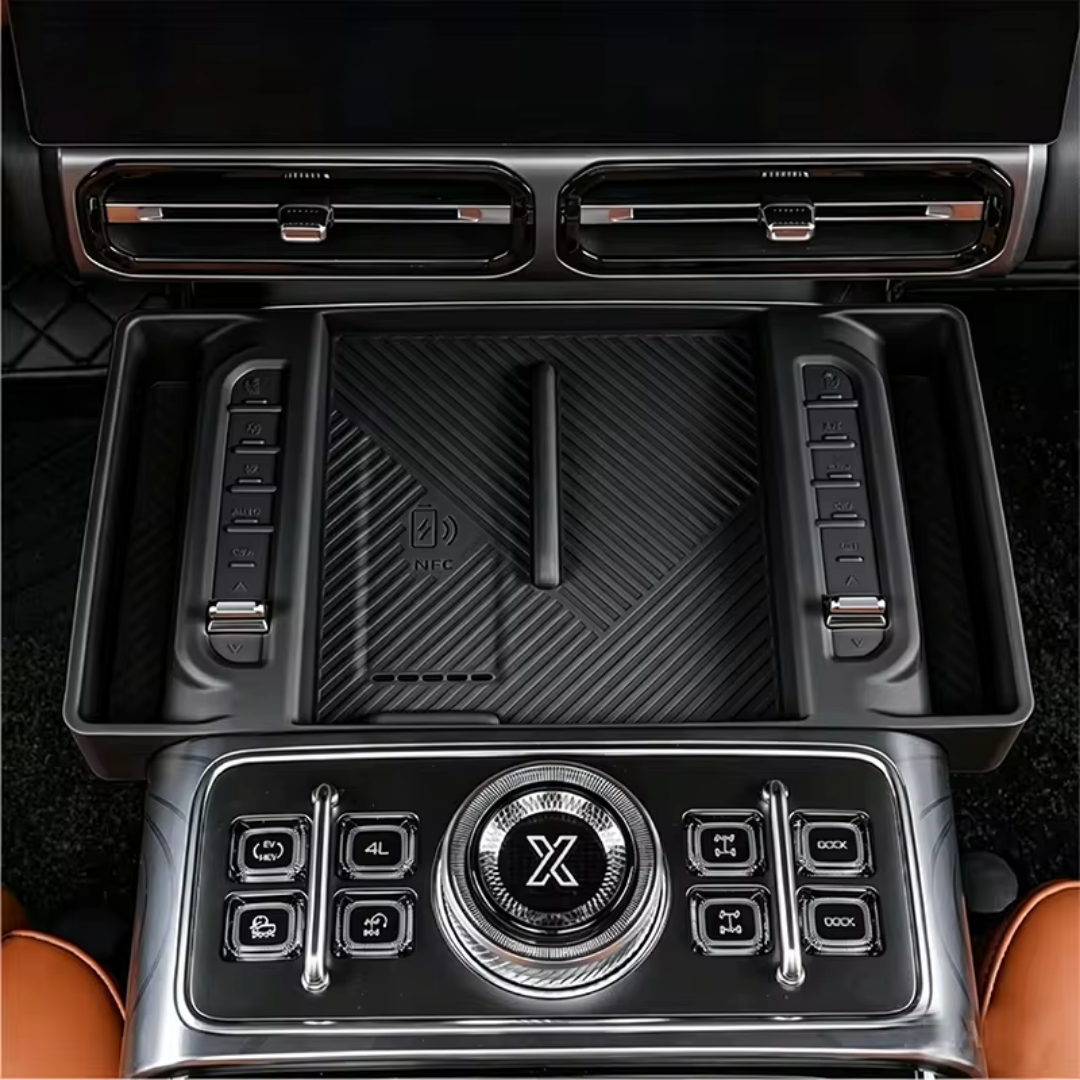 Wireless Charger Silicone Pad with Side Pocket Jetour G700