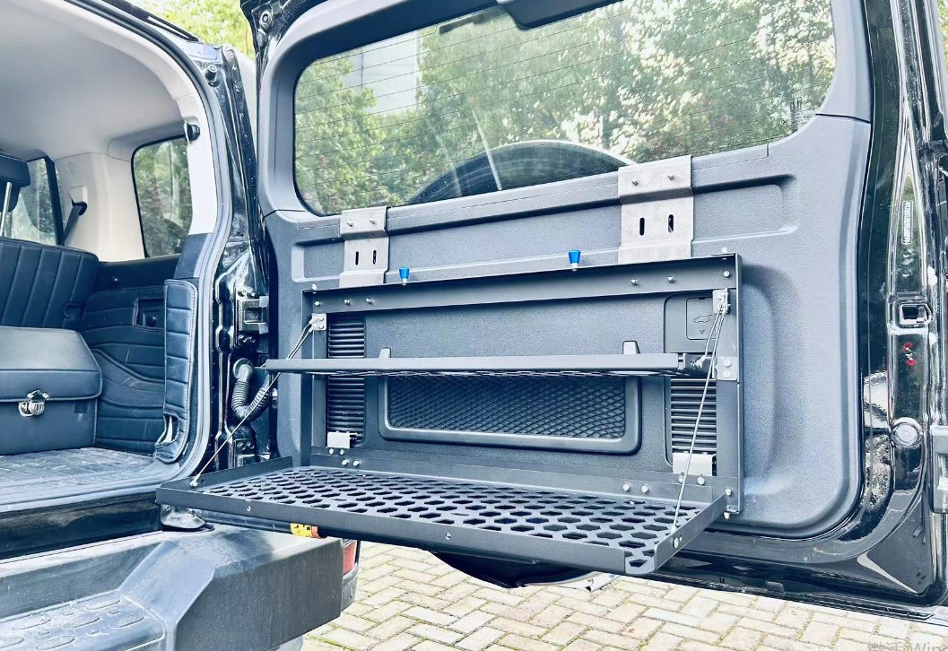 TANKN 300 TRUNK TABLE