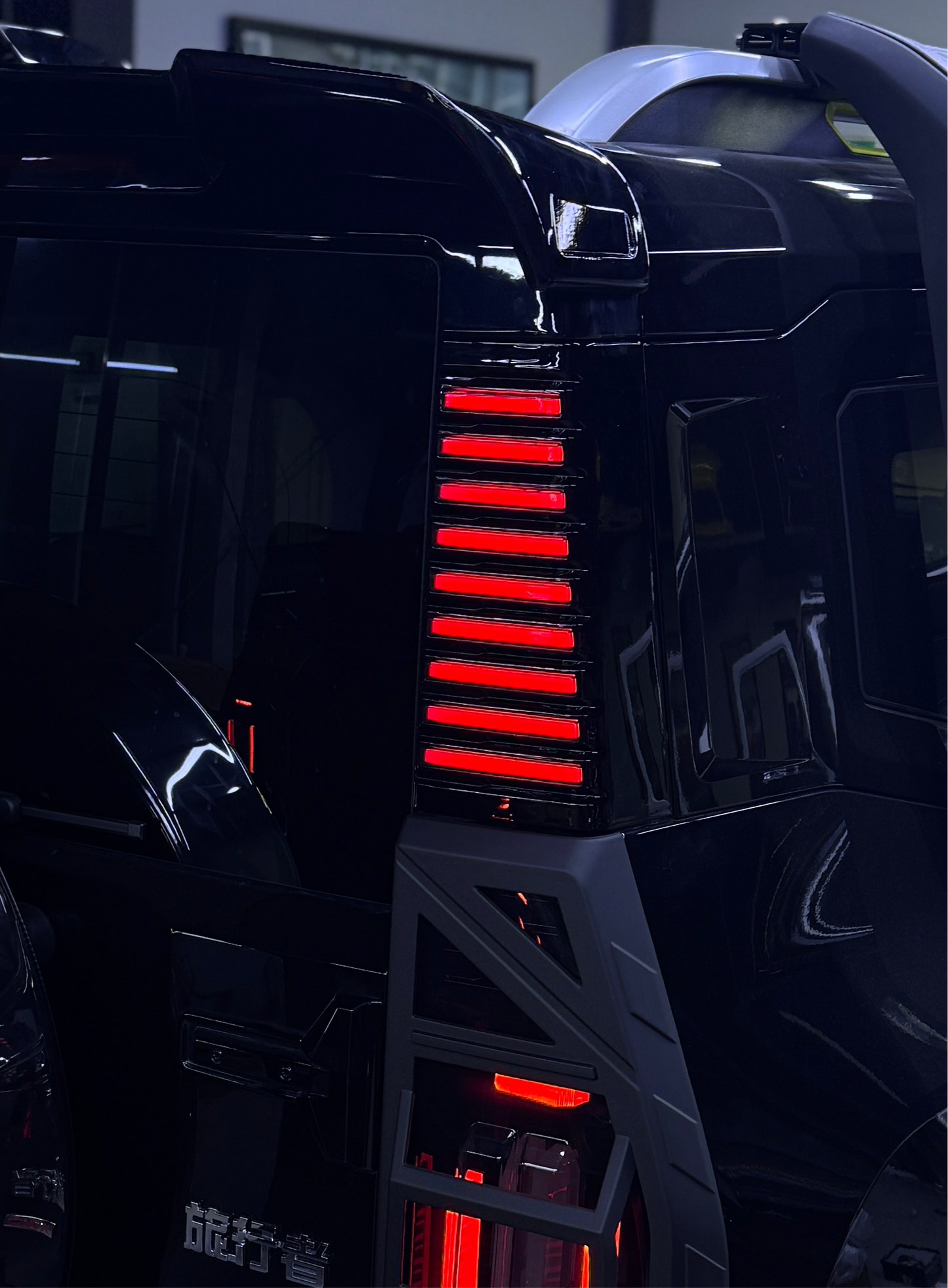 JETOUR T2 REAR DECORATION LIGHT